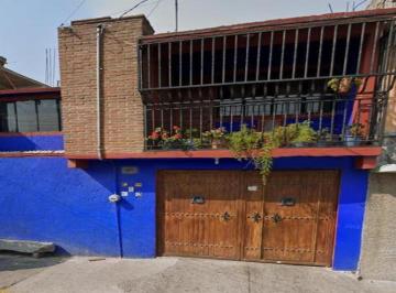 Casa de 4 habitaciones, Nezahualcóyotl · Casa en Venta en San Mateo Ciudad Nezahualcoyotl