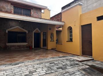 Casa de 4 habitaciones, Zapopan · Casa en Venta con Local en Colonia Miguel Hidalgo, Zapopan