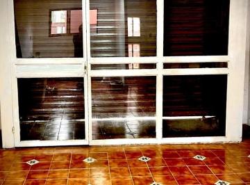 Local comercial , Alvaro Obregón · ¡Estrene Hermoso Espacio de Comercio Remodelado con Excelente Iluminación!