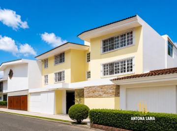 Casa · 511m² · 5 Recámaras · 2 Estacionamientos · Casa en Renta en El Carmen, Huexotitla, Puebla