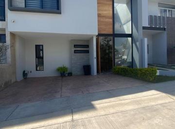 Casa de 4 habitaciones, Zapopan · Casa en Venta en Valle Imperial - Austriaco 139