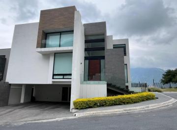 e8d6d2b56fda04b6309d8c60b16131b16525434ef1b6cc09dc67bddb1806ab07 · Casa en Venta, Almena I, Valle Poniente, San Pedro Garza García, Nuevo León