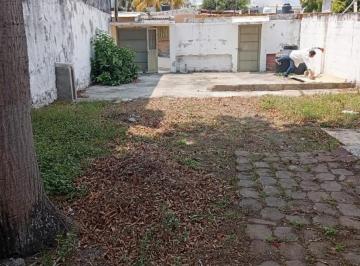 Terreno / Lote · 212m² · Terreno en Venta a Una Cuadra de Juan Pablo II