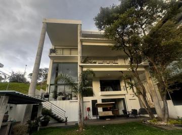 Casa · 980m² · 6 Recámaras · 5 Estacionamientos · Casa en Condado de Sayavedra
