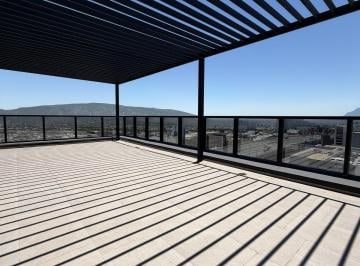 Oficina · 140m² · 6 Estacionamientos · Oficina en Venta en Cumbres Business Center