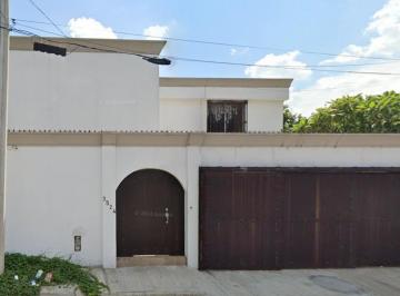 Casa de 3 habitaciones, Monterrey · Casa en Venta en Monterrey, Nuevo León