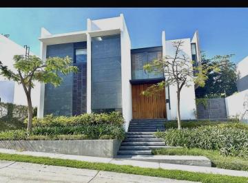 Casa en condominio de 3 habitaciones, Zapopan · Casa en Venta en El Exclusivo Fraccionamiento Puerta Aqua