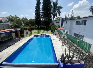 Casa · 483m² · 3 Recámaras · 4 Estacionamientos · Casa en Venta en Morelos, Fracc. Amates de Oaxtepec