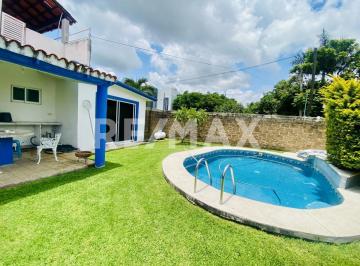 Casa · 351m² · 6 Recámaras · 2 Estacionamientos · Casa en Venta en Morelos, Real de Oaxtepec