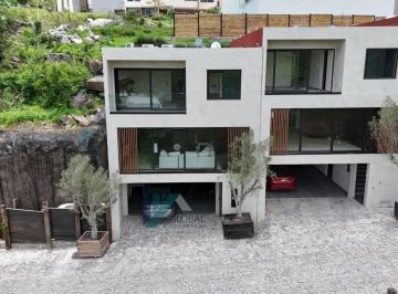2820bcb8813464aa404ef9d23a6cd9147eccfef62bca96a585fbf33bb228bcda · Casa Venta Punta Serra, Corregidora