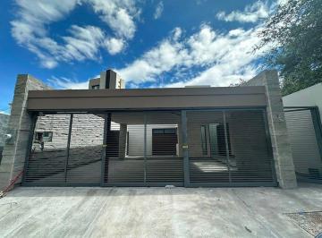 fd87551aad7e8f1f9f1d30bc9c97d354c0f60c3ad882655984735c6492d421a8 · Casa en Venta, Valle de San Ángel, San Pedro Garza García, Nuevo León