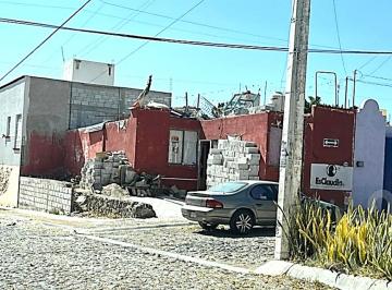 Casa de 2 habitaciones, Querétaro · Casa de 122 m² con 2 Recámaras en Venta en Villas de Santiago