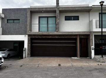 Casa en condominio de 3 habitaciones, Culiacán · Casa en Venta en Belcantto, Culiacán.