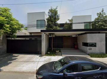 Casa de 5 habitaciones, San Pedro Garza García · Venta de Casa en Grijalva Garza Garcia Nuevo Leon