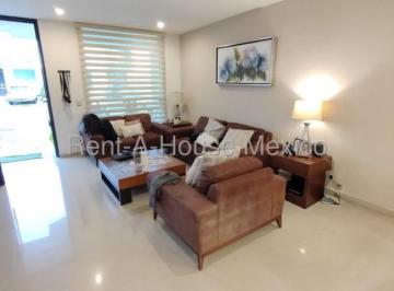 Casa en condominio de 3 habitaciones, Querétaro · Casa en Renta en Juriquilla | 3 Recámaras | Estudio | Alberca | $20,000