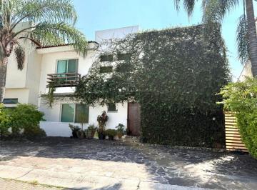 Casa en condominio de 3 habitaciones, Zapopan · Casa en Venta en Jardín Real, Zapopan, Jalisco