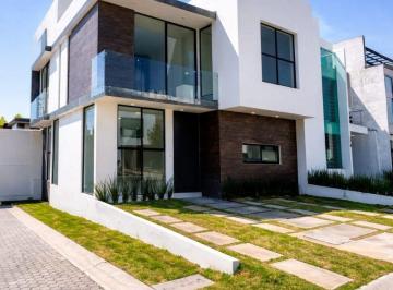 Casa de 3 habitaciones, Pachuca · Casa en Valle del Sol, Pachuca. 3 Recamaras + Estudio - Roof Garden Ideal Para Reuniones Familiares