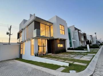 Casa de 3 habitaciones, Pachuca · Casa en Valle del Sol, Pachuca. 3 Recamaras + Estudio - Roof Garden Ideal Para Reuniones Familiares