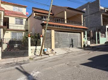 Casa de 5 habitaciones, Tijuana · Casa en Venta con 5 Recamaras