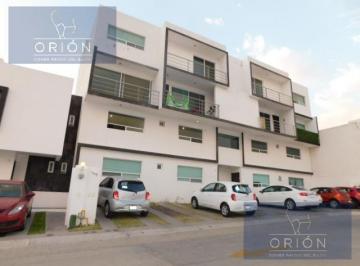 Departamento · 98m² · 2 Recámaras · 1 Estacionamiento · Departamento Renta con Amenidades El Mirador Queretaro Cerca Uni Cuauhtemoc