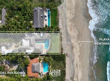 Casa · 512m² · 4 Recámaras · 4 Estacionamientos · Casa en Venta Frente a Playa Ventanilla en Puerto Escondido, Oaxaca