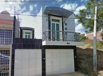 Casa de 3 habitaciones, Uruapan · Venta de Casa en Loma Larga San Juan Bautista Uruapan Michoacan