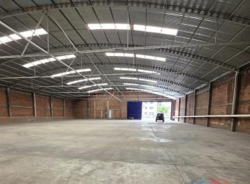 Nave industrial · 2400m² · 5 Estacionamientos · Nave Industrial en Renta en Aquiles Serdán