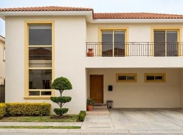 Casa en condominio de 3 habitaciones, Metepec · Casa en Los Cantaros Metepec