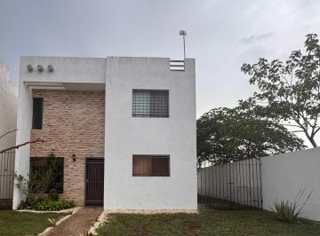 Casa de 3 habitaciones, Mérida · Casa con 3 Recámaras en Renta en Las Américas