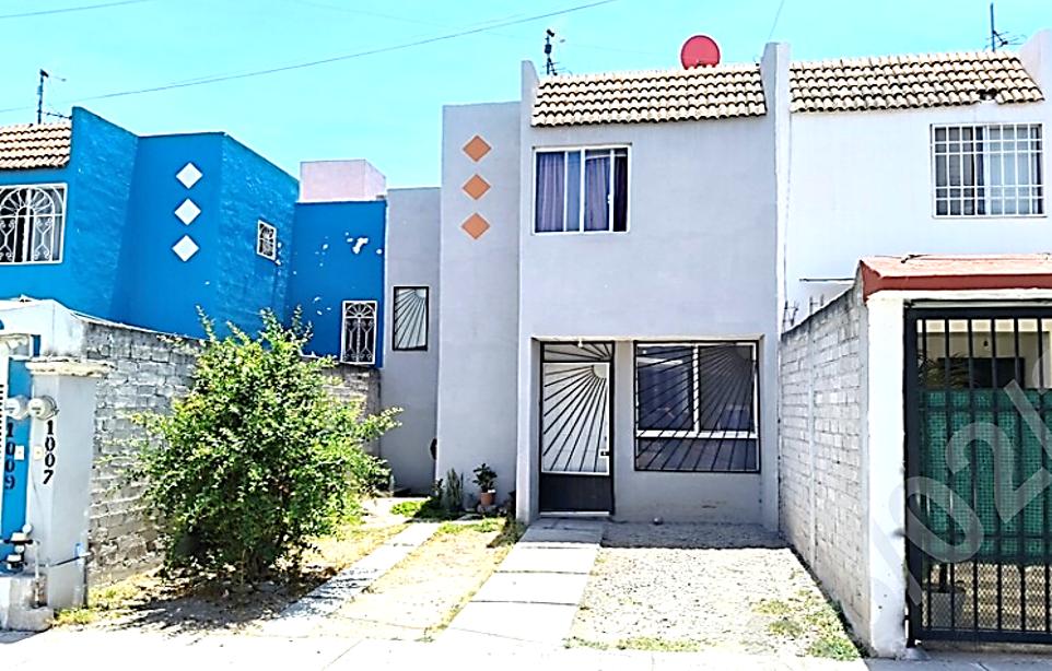 Two-Story House with 90 m² Lot Area and 3 Bedrooms for Sale in Colinas Poniente