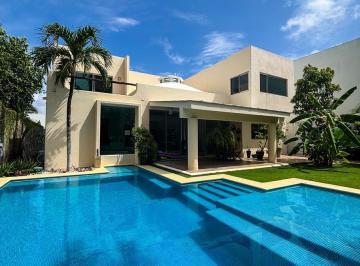 Casa · 450m² · 3 Recámaras · 3 Estacionamientos · Casa en Venta Villamagna