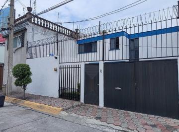 Casa de 3 habitaciones, Naucalpan de Juárez · Casa en Venta, Bosques de Echegaray, Naucalpan, Estado de Mexico.