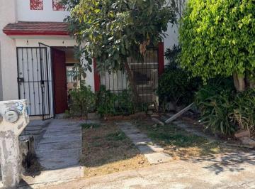 Casa de 2 habitaciones, Morelia · Casa en Morelos