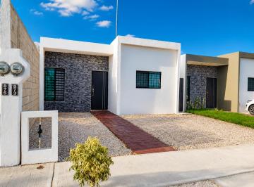 Casa de 2 habitaciones, Mérida · Casa en Renta Semiamueblada, en Las Americas Mérida