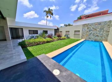 Casa de 2 habitaciones, Cuernavaca · Casa en Venta de un Solo Nivel en Cuernavaca, Zona Vistahermosa