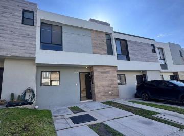 0ec57960a3b9a800bf9baffcddcd92c79dda7c6e3fffe4d60c8b1ff2157aa952 · *casa en Venta Zakia* 2 Recs + Junto a Plaza Epic Center