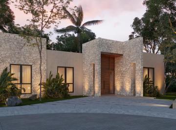 Casa · 138m² · 2 Recámaras · 2 Estacionamientos · Casa en Playa del Carmen
