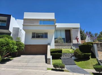 Casa en condominio de 4 habitaciones, Zapopan · Residencia en Venta con 4 Recámaras en Los Frailes