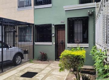 Casa de 3 habitaciones, Zapopan · Casa en Renta Frente a Parque Jardines del Valle Cerca Hospital San Jose