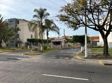 Casa de 3 habitaciones, Zapopan · Excente Casa en Coto con Seguridad 3 Rec 2 y Medio Baños, Amueblada Lista Para Habitar