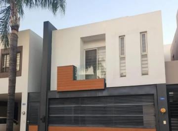 1 · Casa en Venta Privadas del Parque Apodaca