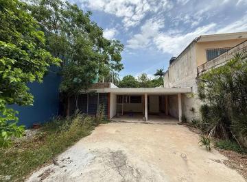 1 · Casa en Venta Para Remodelar en El Barrio de Santa Ana Merida Yucatan