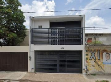 Casa de 4 habitaciones, Tampico · Casa en Venta en Colonia del Bosque, Tampico, Tamaulipas Clj