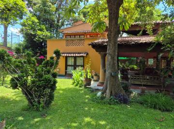 Casa de 6 habitaciones, Yautepec · Hermosa Casa Rústica en Venta con Gran Jardin y Alberca