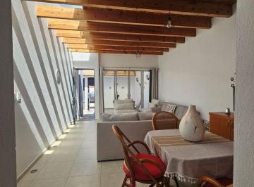 Casa de 2 habitaciones, Tequisquiapan · Casas en Venta de un Piso con Excelente Ubicación