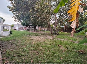 Local comercial · 1000m² · 5 Recámaras · 5 Estacionamientos · Local_ Casa con Terreno en Renta en Centro de Tuxpan, Ver.