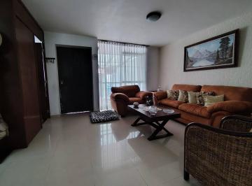 Casa · 226m² · 4 Recámaras · 2 Estacionamientos · Casa en Venta en Rinconada del Bosque