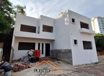 Casa · 204m² · 4 Recámaras · 2 Estacionamientos · Casa en Fraccionamiento Las Playas