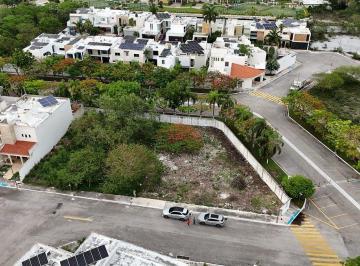 babb03dae3f01842f545ece7816f0f215ed89af25f249a034746e430125acef7 · Terreno Residencial en Venta en Privada en Zona Altabrisa Listo Para Construir