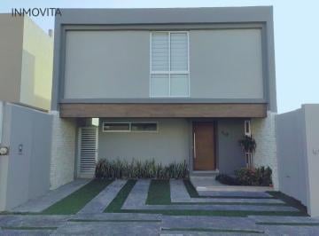 Casa · 150m² · 3 Recámaras · 2 Estacionamientos · Casa en Renta en Riviera Veracruzana, Veracruz